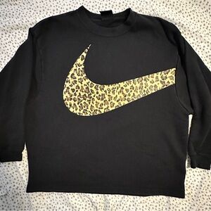 Nike Women’s Crewneck Sweatshirt | Great Condition